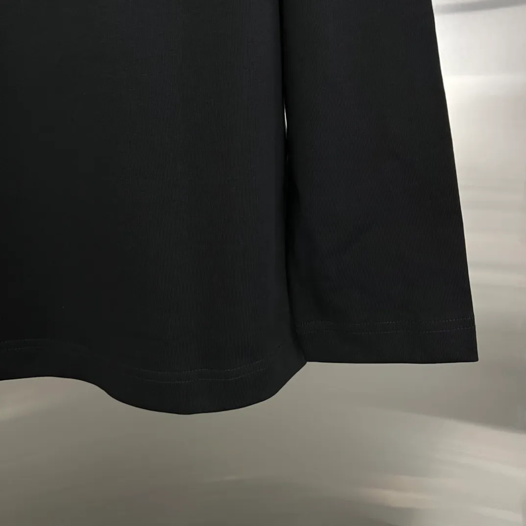 ：Moncler/ T ：300 100% ：320 ： ：White Black Size：S M L XL Same Style